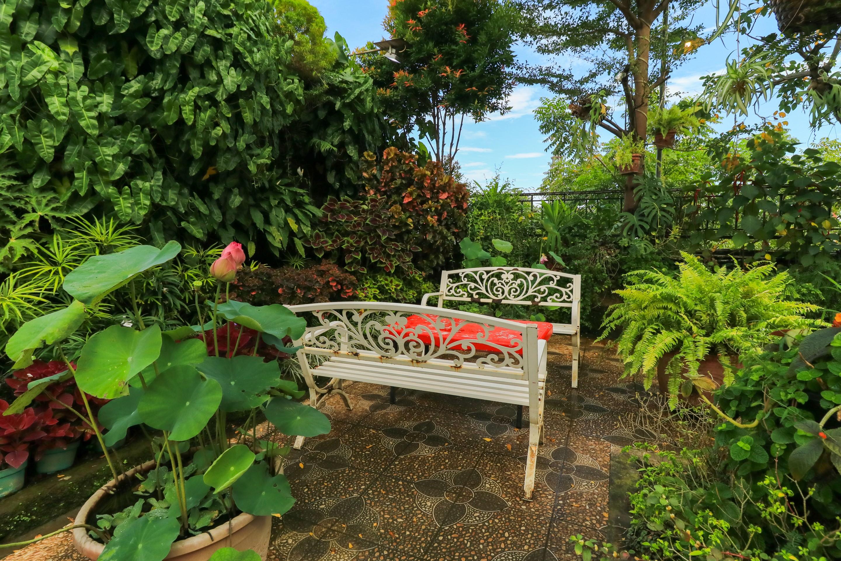Labuana Homestay & Cafe Garden Makassar Exteriör bild